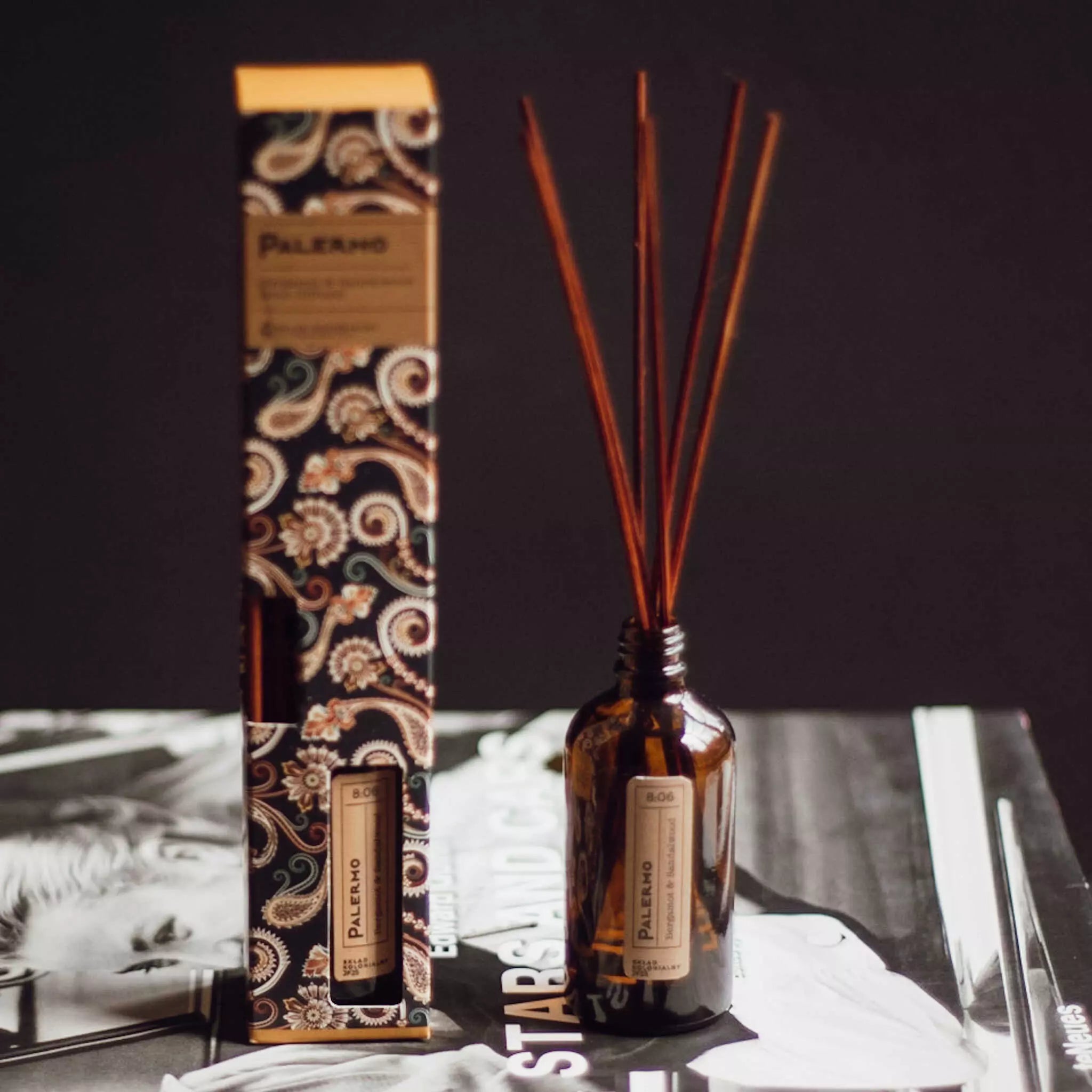 PALERMO 8:06 Bergamot & Sandalwood Naturalny Dyfuzor Rattanowy - Kolekcja Travels JF Pisarczyk 1925