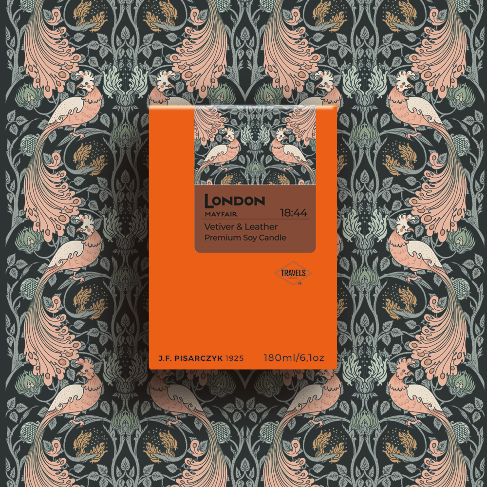 LONDON 18:44 Vetiver & Leather - Świeca sojowa premium - Kolekcja Travels