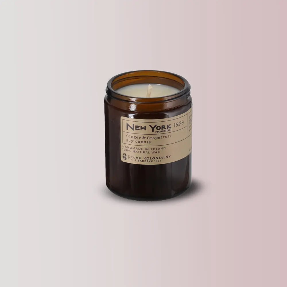 NEW YORK 16:28 Ginger & Grapefruit - Naturalna Świeca Sojowa - Kolekcja Travels otwarte